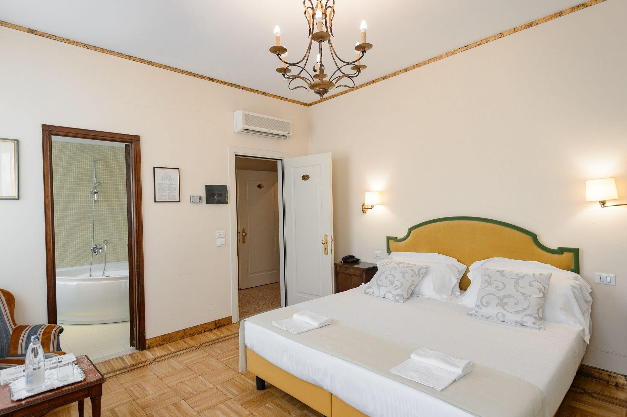 Hotel Continental Treviso Exterior photo